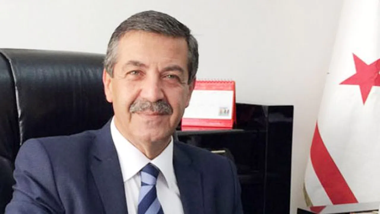 Kıbrıs Türkleri tanınma atağına geçiyor