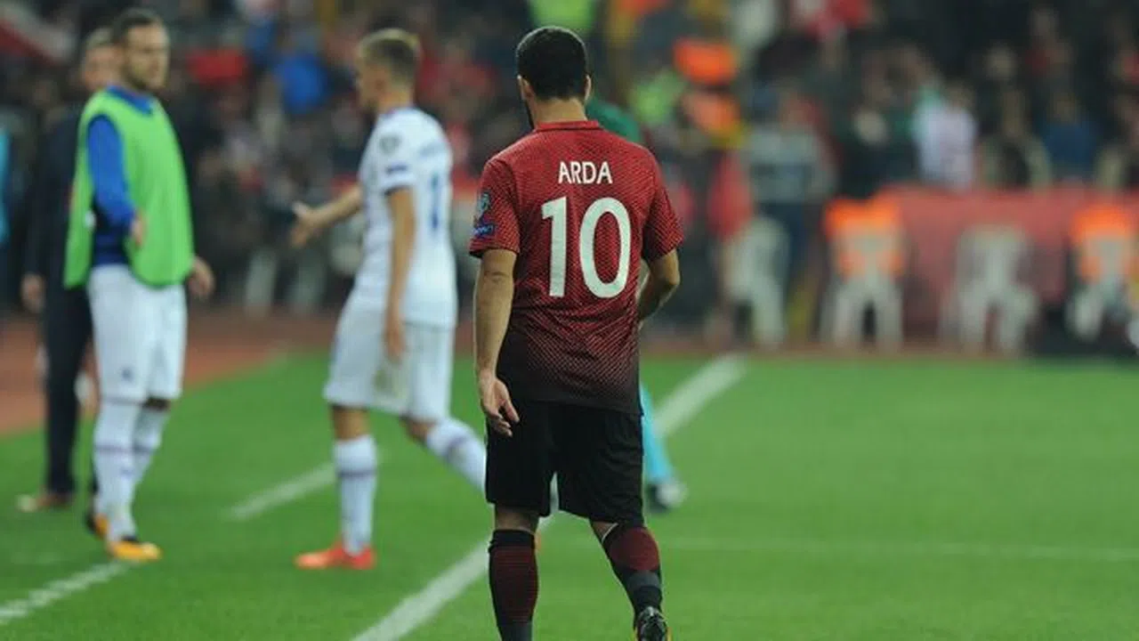 Tepkilerin odağı Arda Turan'ı Galatasaray'da istemiyor