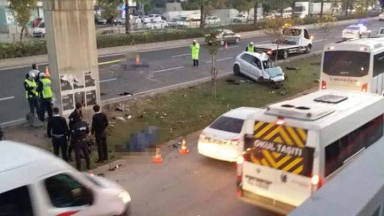 İzmir’de trafik kazası 2 polis öldü, 3 polis ağır yaralı
