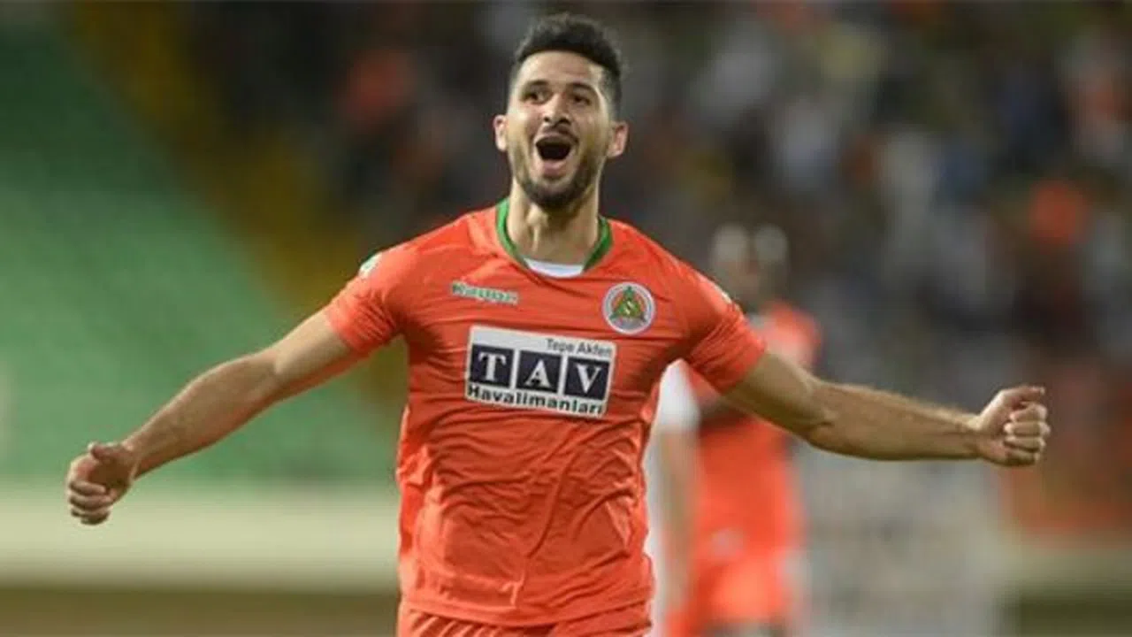 Abdullah Avcı, Emre Akbaba'nın peşinde