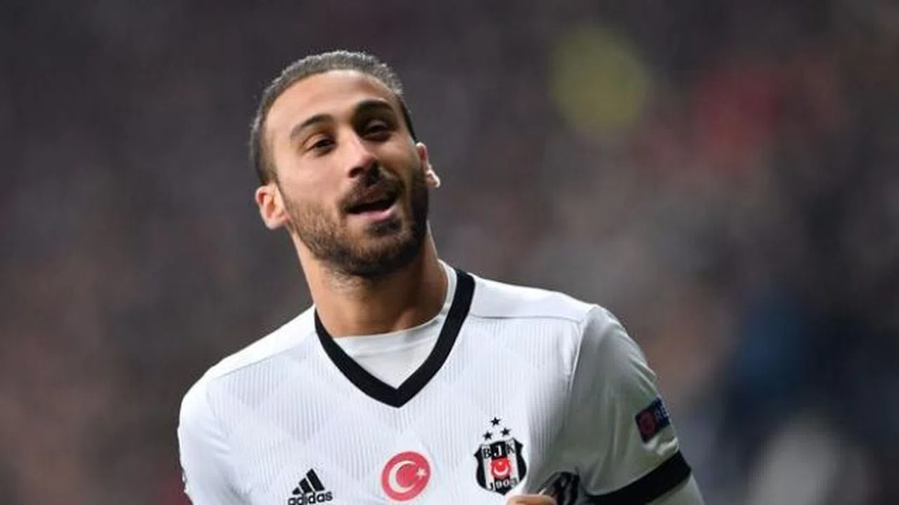 Cenk Tosun resmen Everton’da imza saati belli oldu