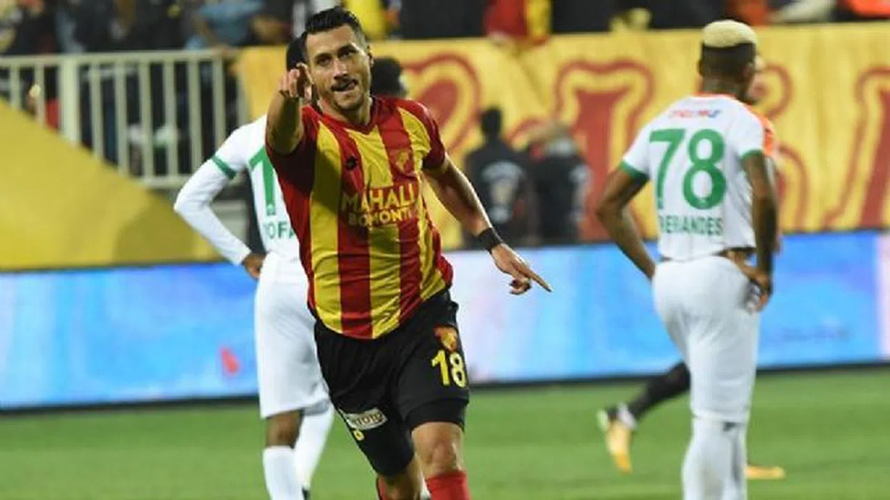 Süper Lig'de bombalar ardı ardına patlıyor