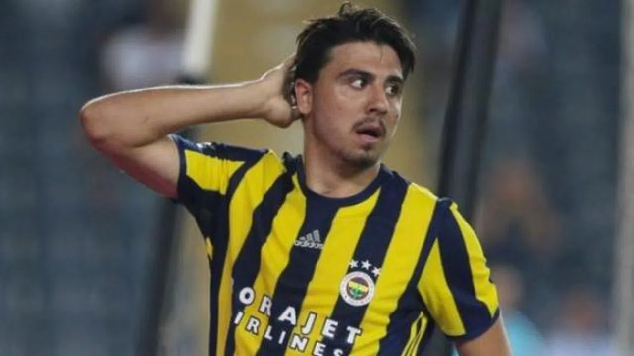 Fenerbahçe'nin göndermek istediği Ozan Tufan elde kaldı