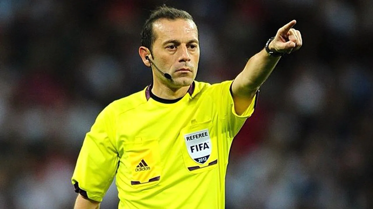 Cüneyt Çakır Derbi Açıklaması