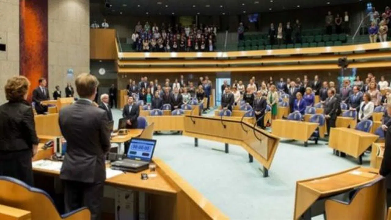 Hollanda yönetimi sözde Ermeni soykırımını kabul etti