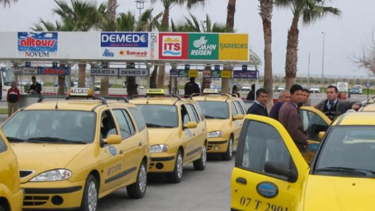 Taksiciler Uber şoförüne tuzak kurup darp ettiler