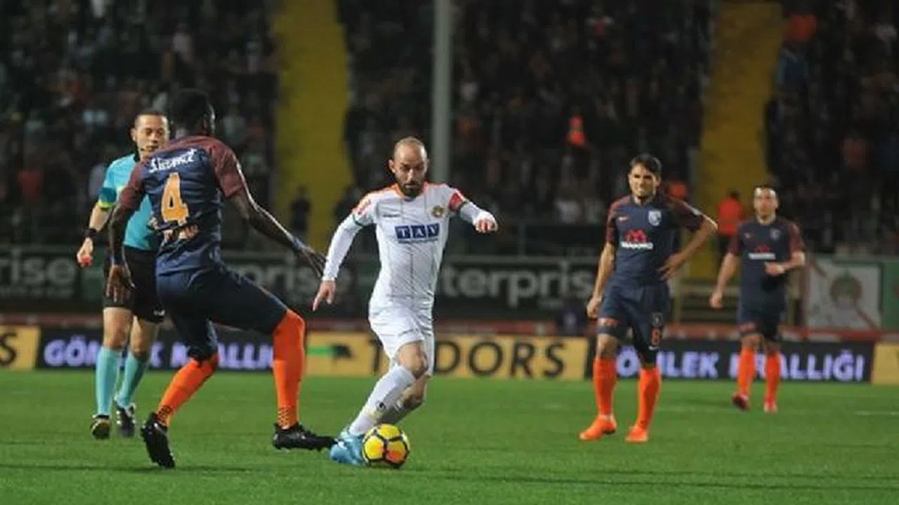 Ligin zirvesine Alanyaspor ayarı