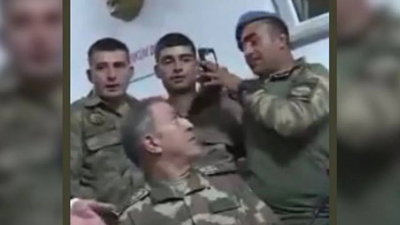 Akar Paşa'dan selfie çeken uzman çavuşa ayar