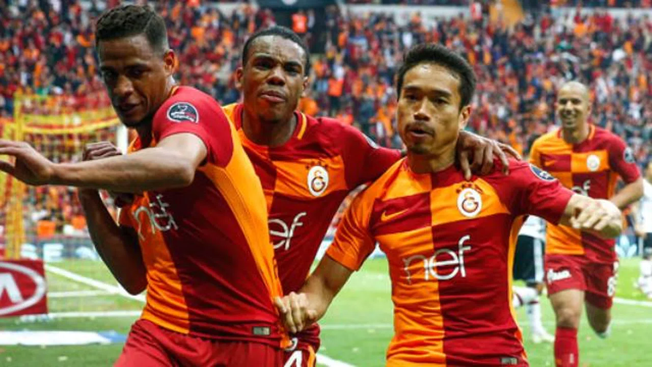 Galatasaray Beşiktaş'ı yarışın dışına itti