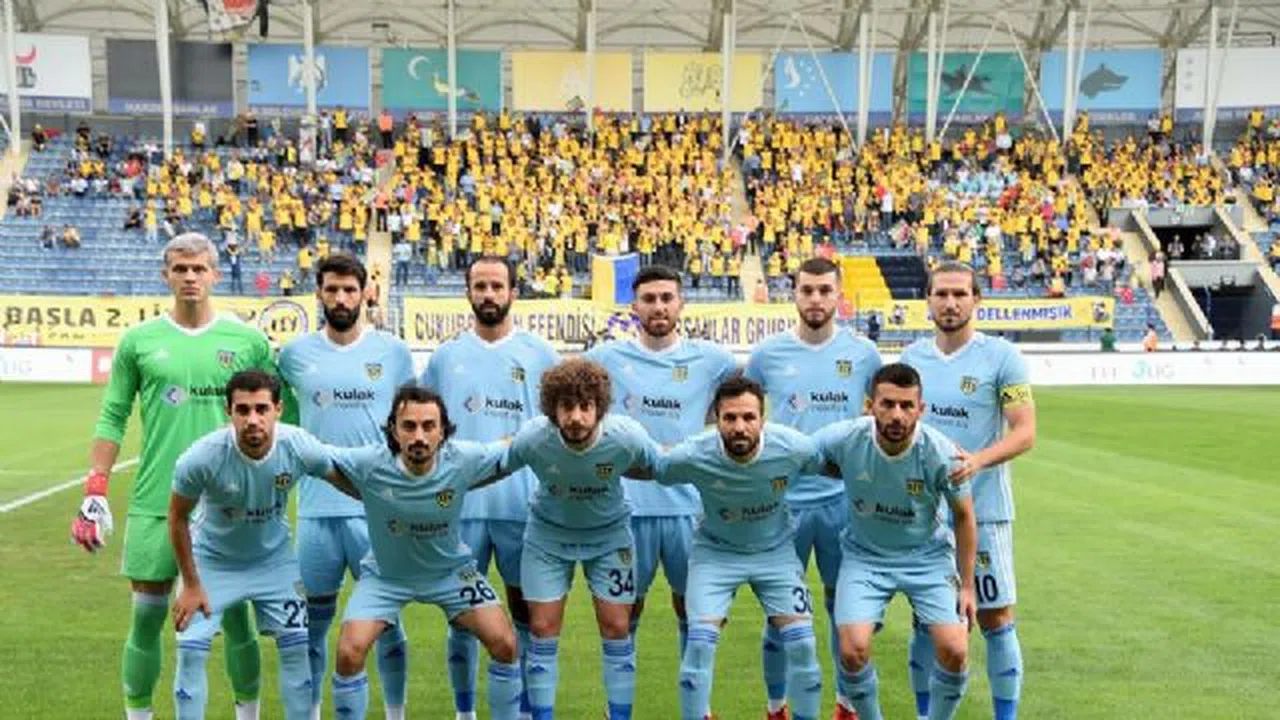 Tarsus İdmanyurdu Şampiyonluk turu attı