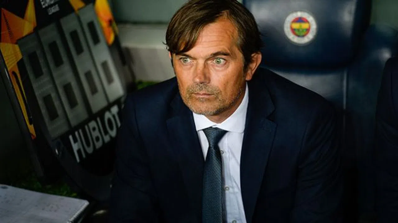 Cocu'dan Fenerbahçe taraftarına övgü