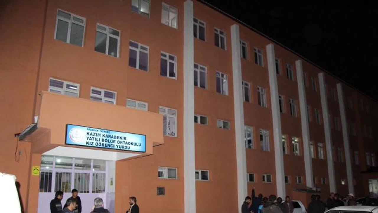 Korkunç ihmalin yaşandığı okulun müdürü açığa alındı