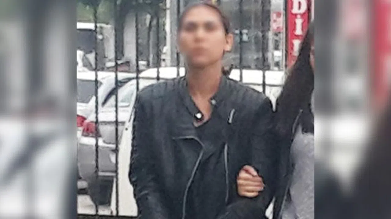 Kocaeli'de genç bir kadın üvey babasını bıçakladı