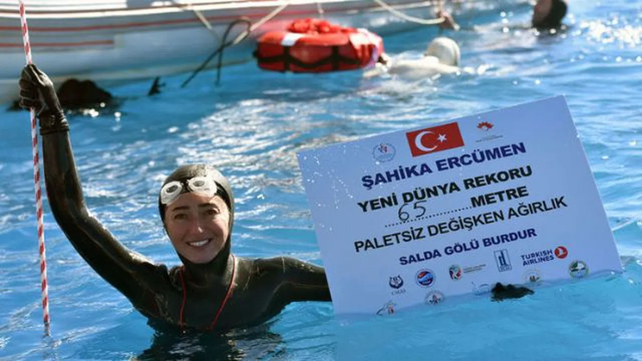 Şahika Ercümen'den bir dünya rekoru daha!