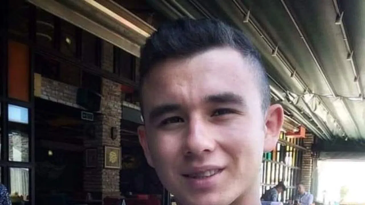 Mersin şehidini bağrına bastı