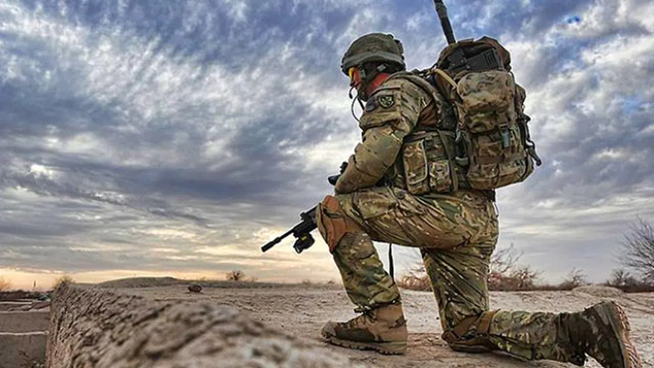 Yapay zeka destekli süper askerler geliyor