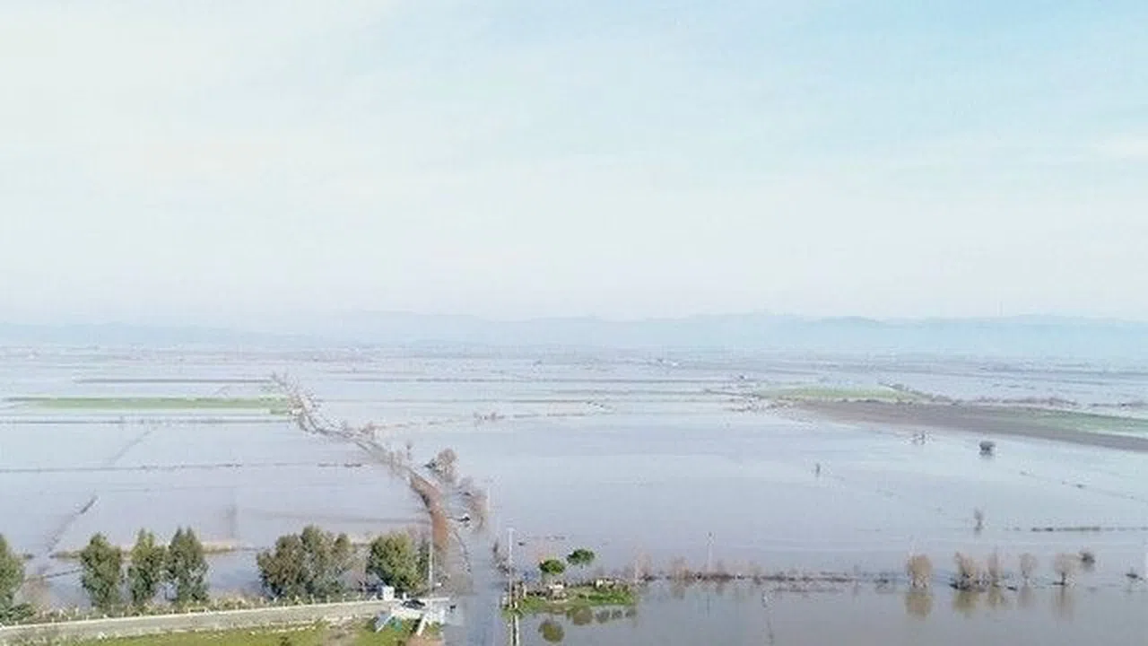 100 bin dönümlük tarım arazisi sular altında!