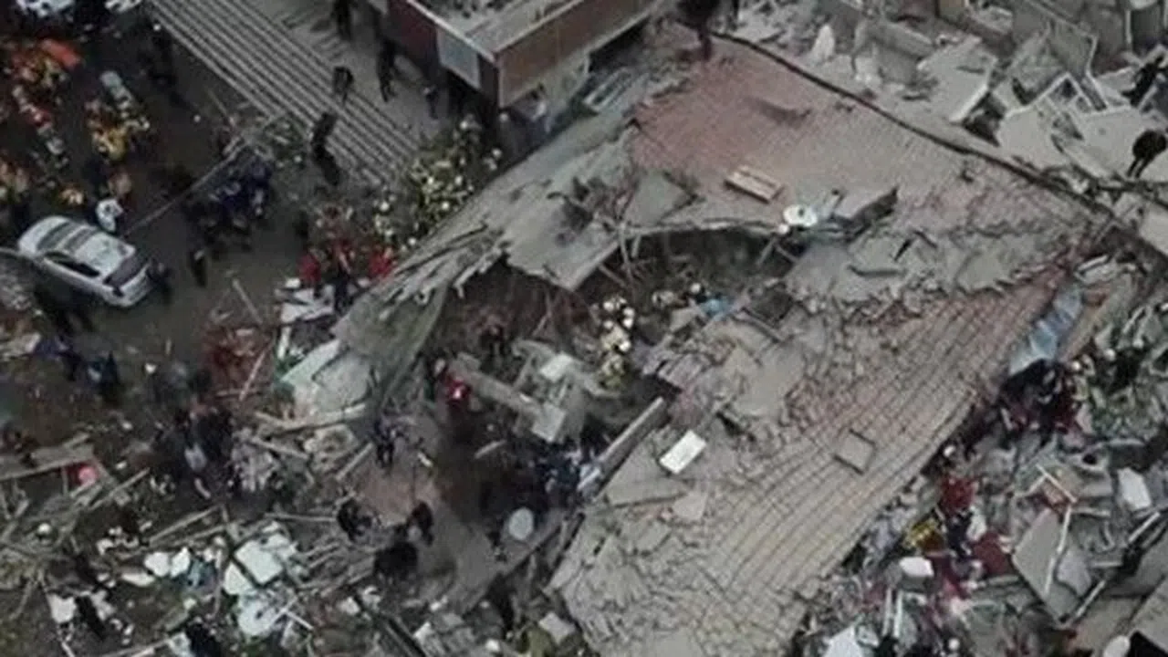 Cumhurbaşkanı Erdoğan'dan çöken bina sonrasında jet talimat