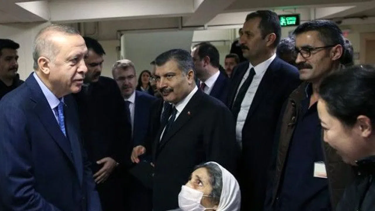 Erdoğan'dan çöken binadaki hastalara ziyaret