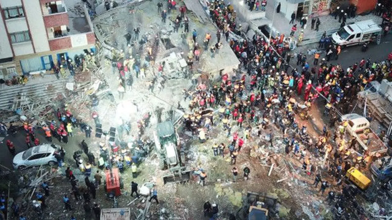 Kartal'da çöken binaya 2 tutuklama