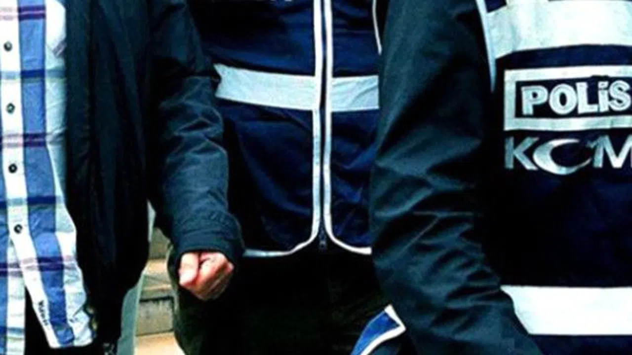 2 FETÖ firarisi yakalandı