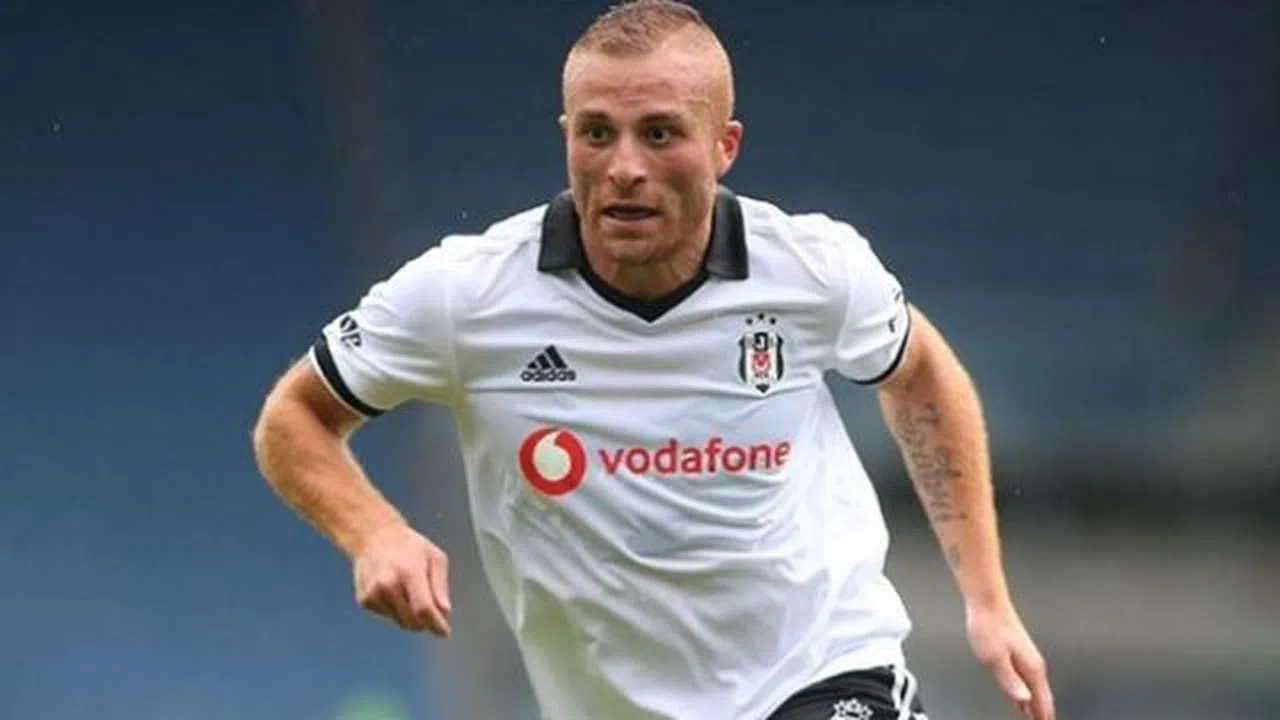 Gökhan Töre'den merak ettiren paylaşım