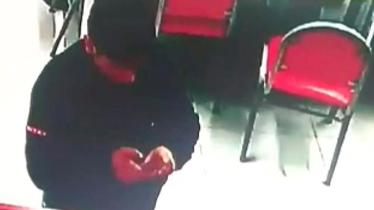 Hırsız evde düşürdüğü kupon sayesinde yakalandı