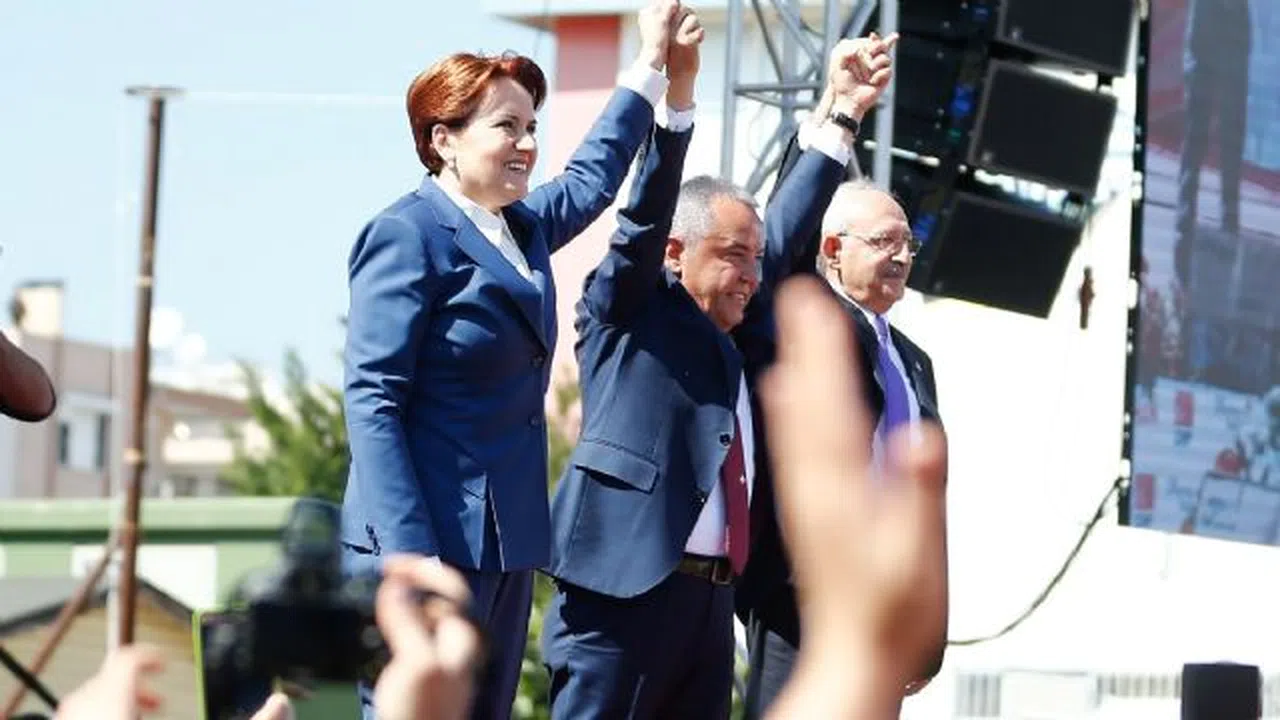 CHP ve İYİ Parti Antalya'da ortak miting düzenledi