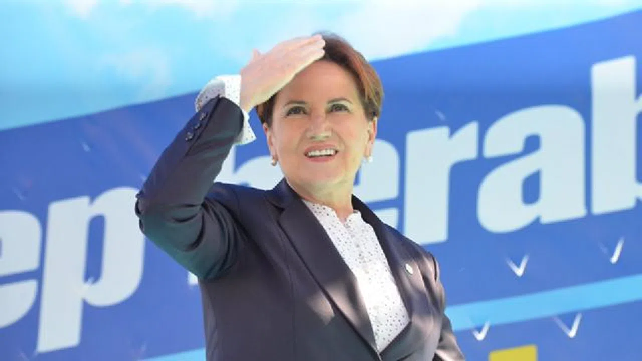 Meral Akşener: Tepedekilerin kavgasına aldırmayın