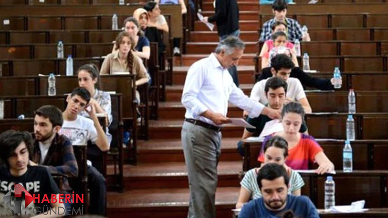 Yabancı dil bölümü öğrencilerinden imza kampanyası!