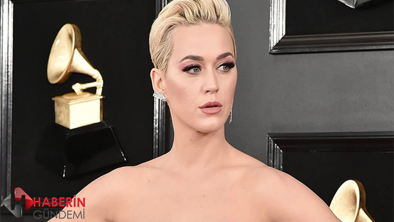 Katy Perry yeni parçasını tuvaletten duyurdu