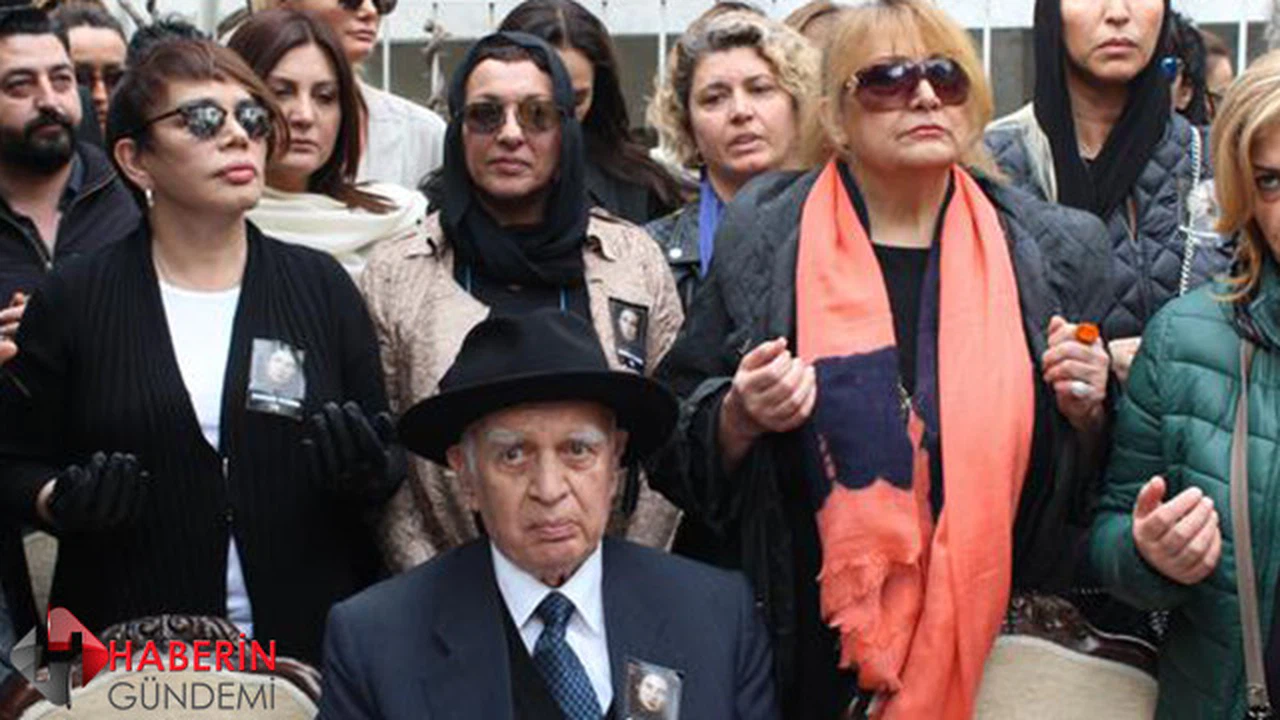 Sezen Aksu'nun babası son yolculuğuna uğurlandı