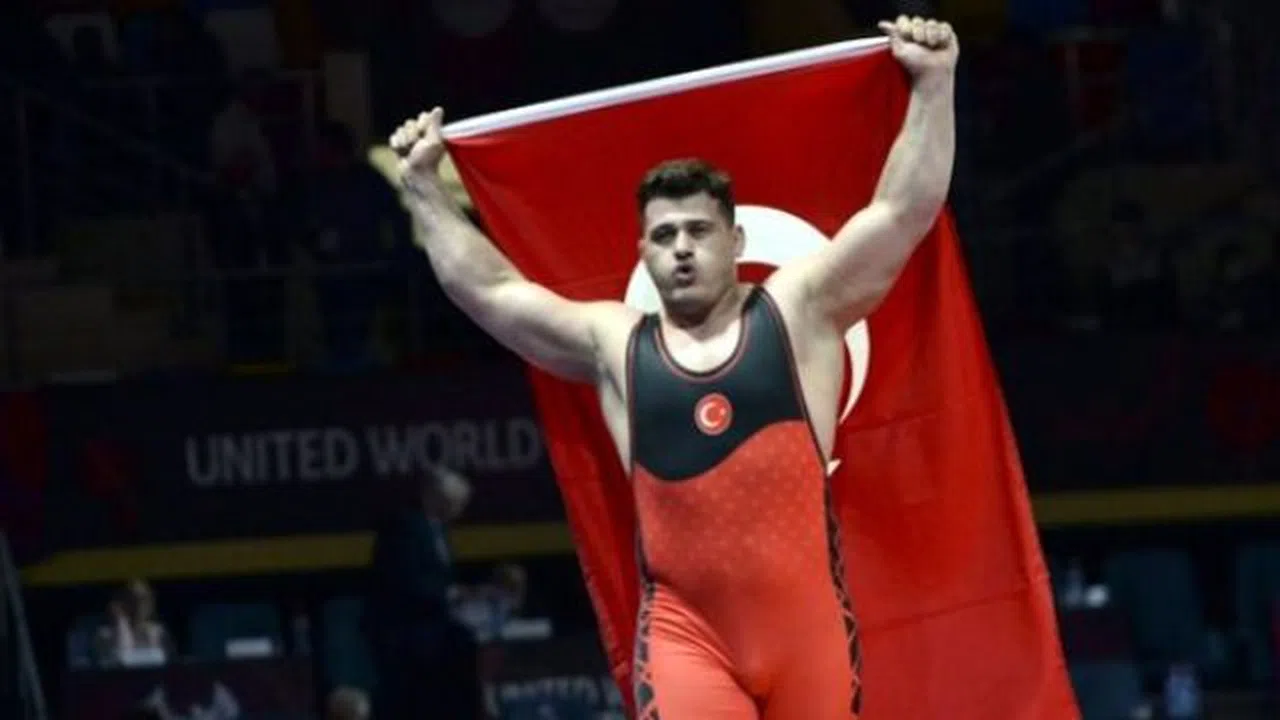 Rıza Kayaalp 4. kez dünya şampiyon