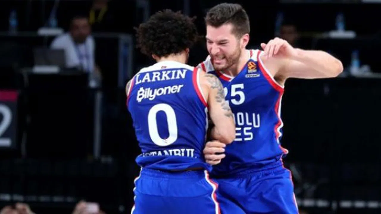 Anadolu Efes'te Larkin fırtınası
