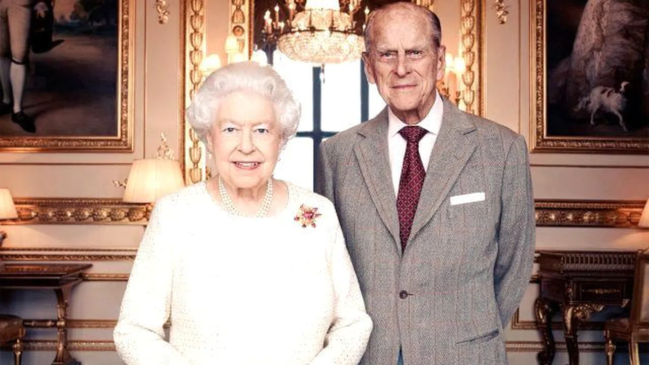 İngiltere Kraliçesi Elizabeth'in eşi Prens Philip hastanede