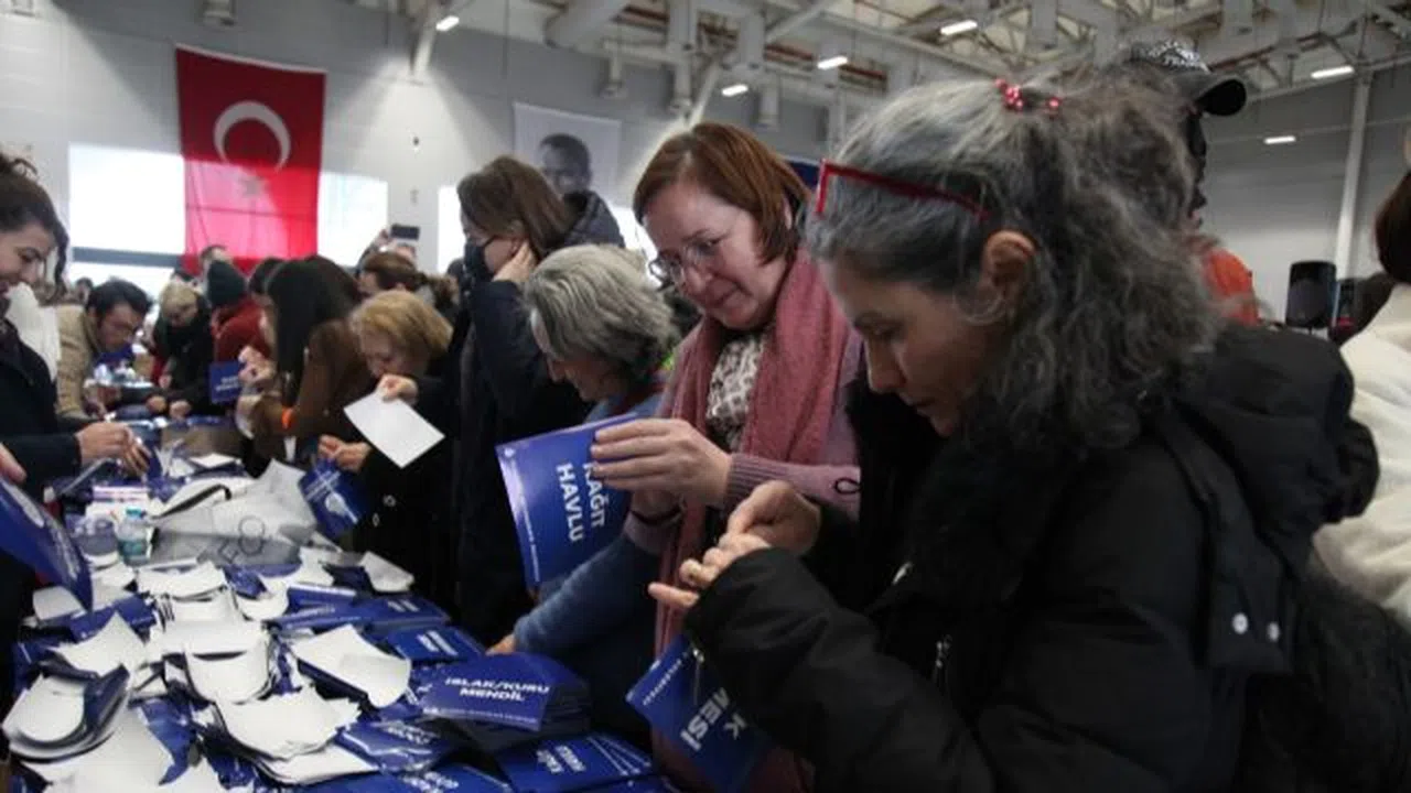 Şehir Tiyatroları Depremzedeler için Seferber Oldu