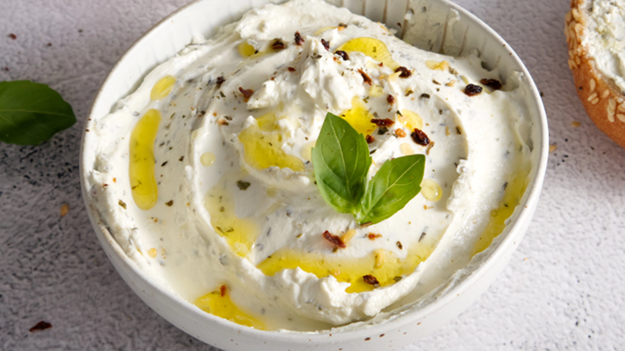 Gece Tüketilen Zeytinyağlı Yoğurdun Sağlığa Katkıları