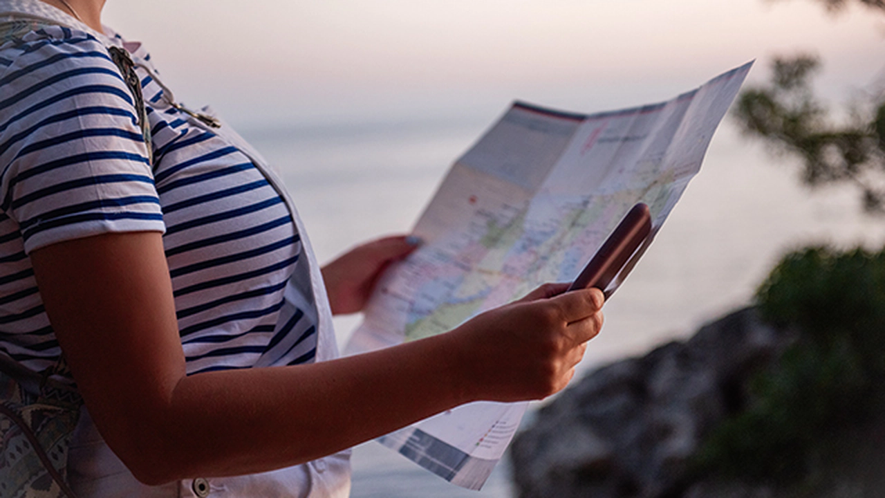 Gezginlerin Yol Arkadaşı, Seyahat ve Keşif Rehberleri