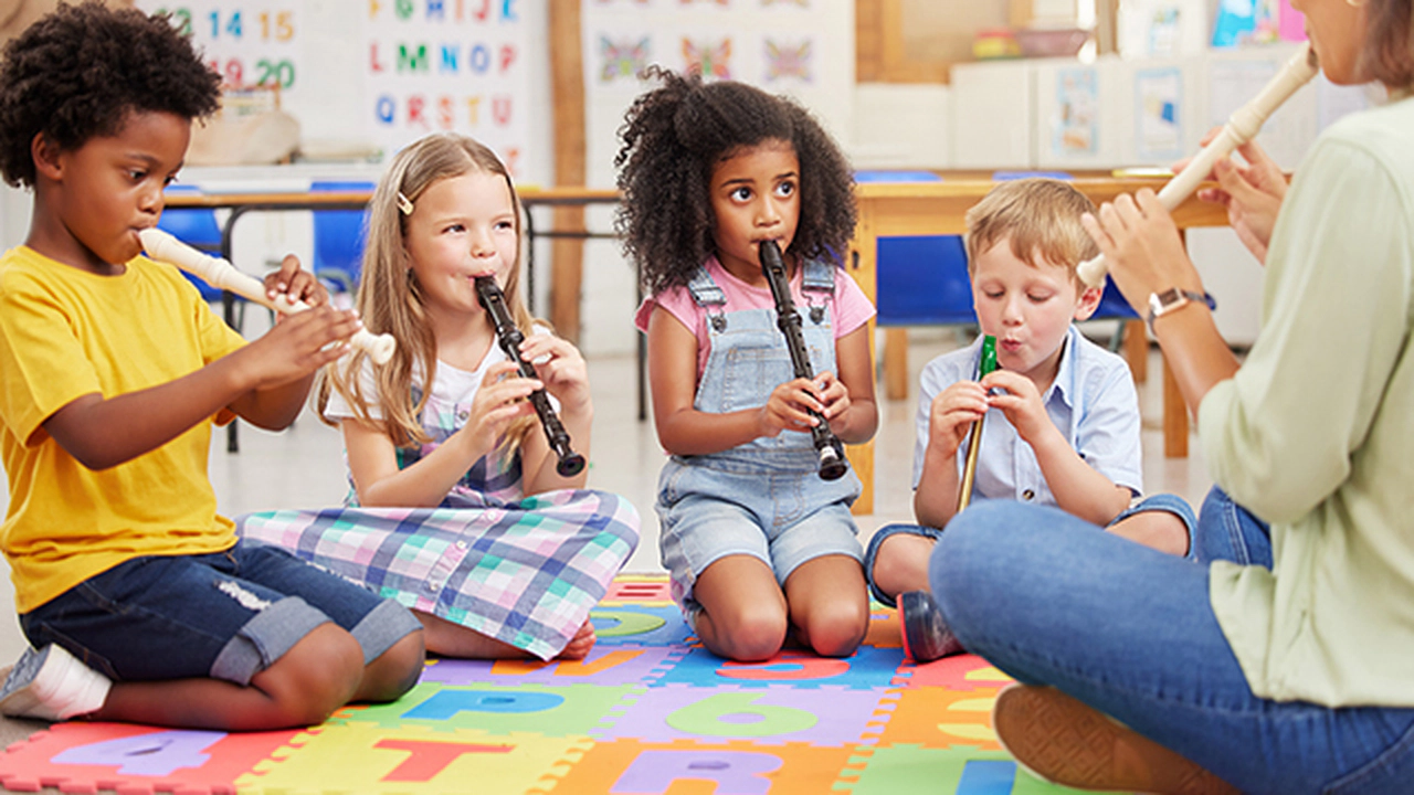 Müzikle tanışma ve enstrüman çalmaya başlamanın heyecan verici dünyası