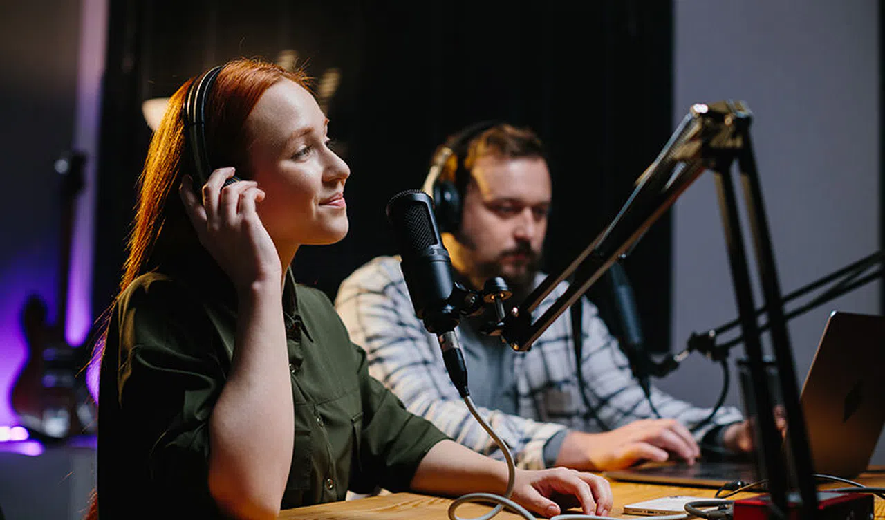 Radyo Sunucularının Program Yönetimi