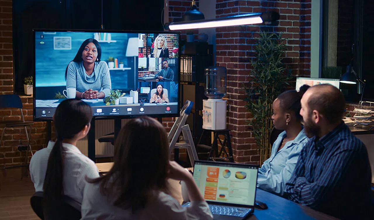 Çevrimiçi Film ve Dizi Platformlarının Yükselen Trendi