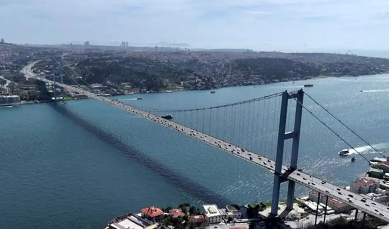 Köprü ve Otoyollar Ücretsiz, Demiryolu Hizmetleri de Bedava