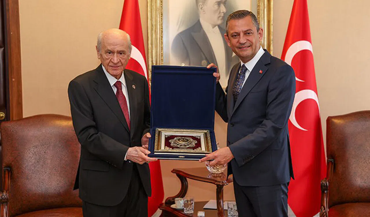 CHP Lideri Özgür Özel, Bahçeli'yi Ziyaret Etti