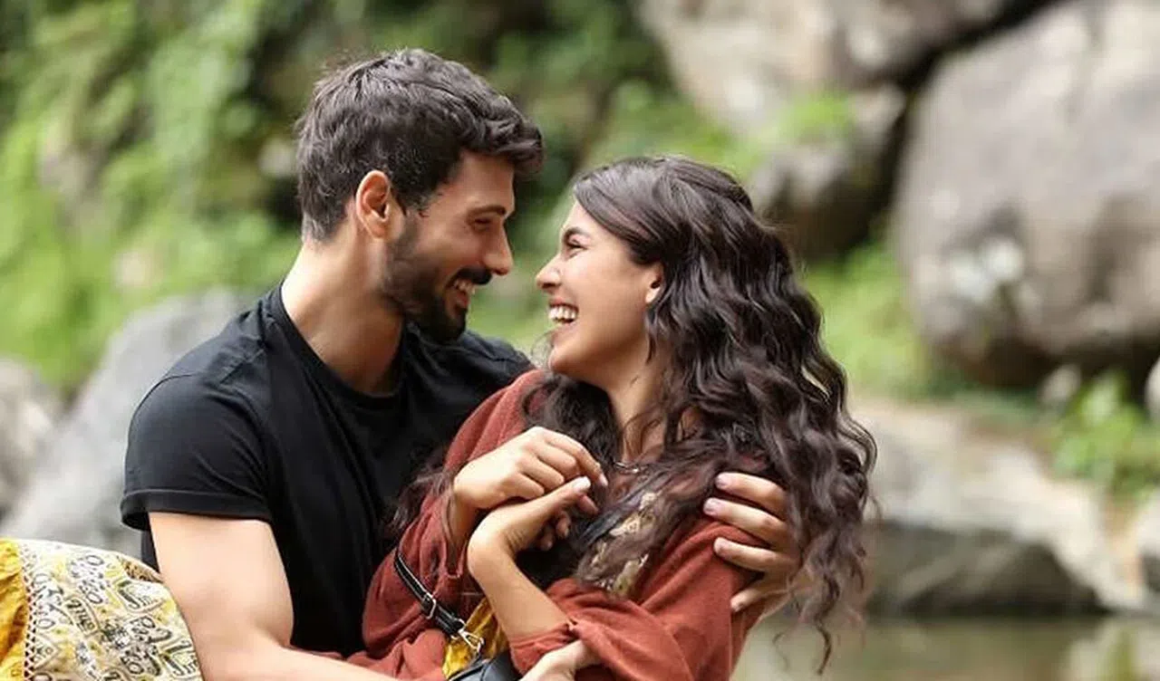 Hudutsuz Sevda Dizisi Yeni Sezon Onayını Aldı