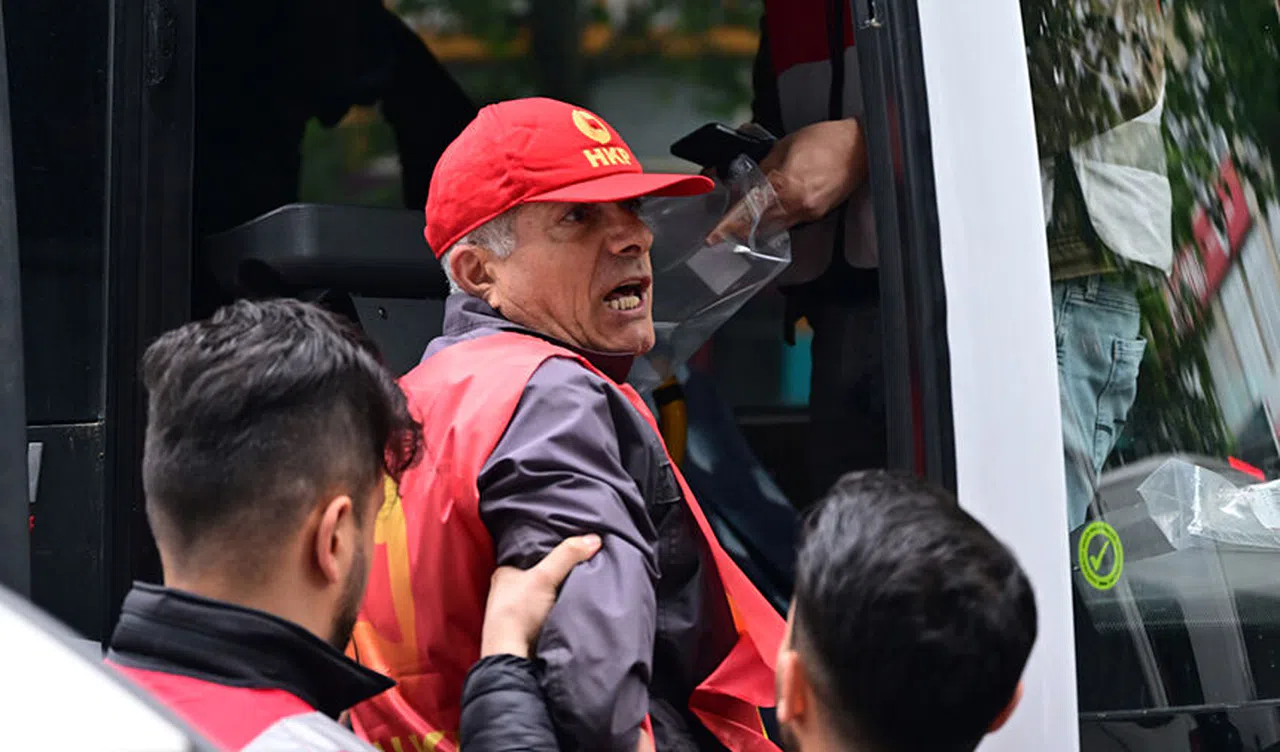 Taksim'de 1 Mayıs Gerginliği, Polis Müdahale Etti