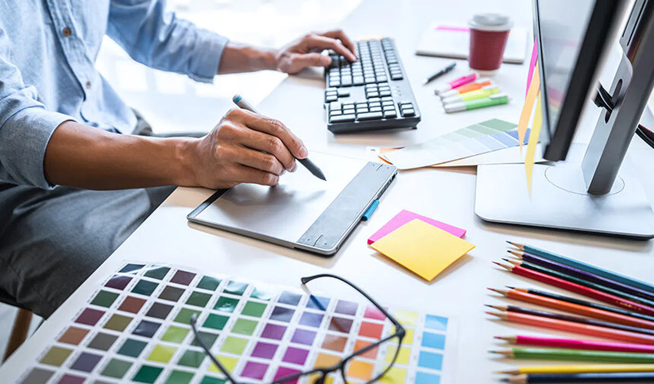 Kullanıcı Deneyimi Tasarımı (UX) ve Grafik Tasarım
