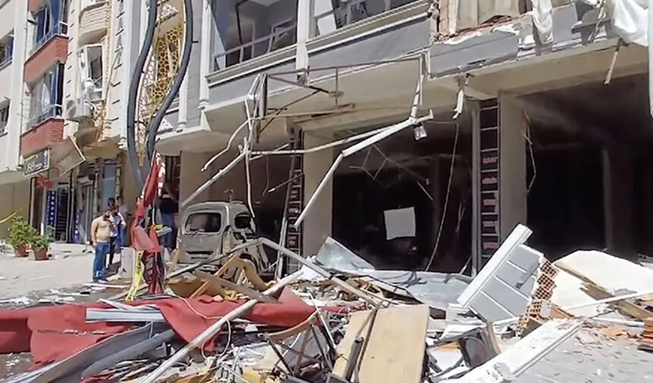 İzmir Torbalı'da Restoranda Patlama