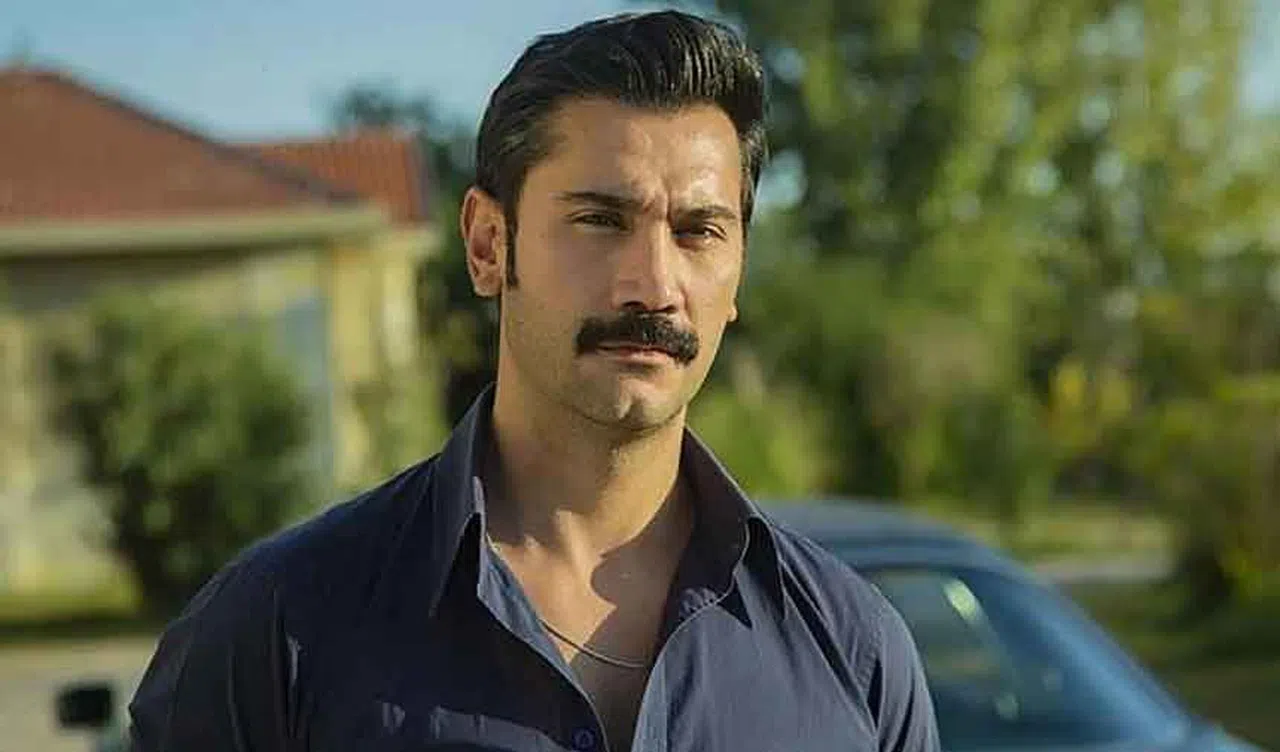 Uğur Güneş'in Romantik Komediye Geçişi: "İki Aş, Bir Aşk"