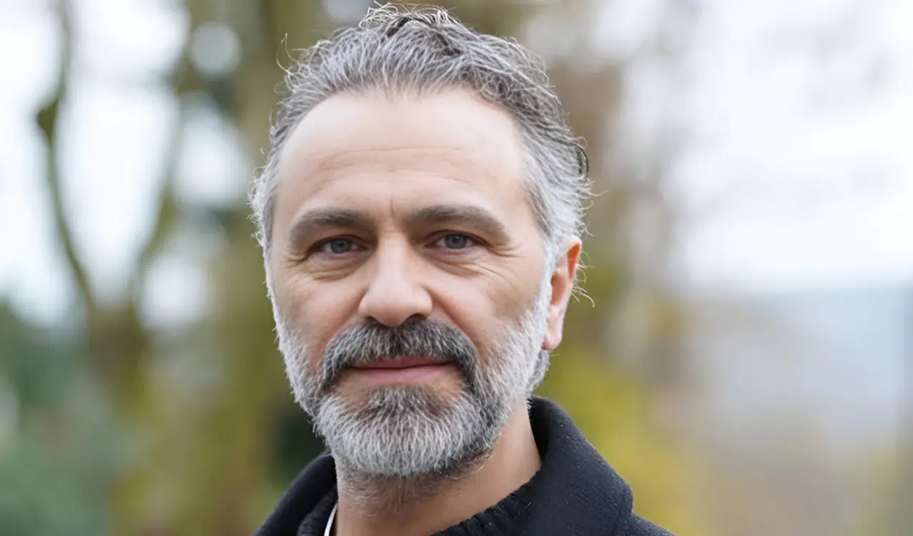 "Sürgünler" Dizisinde Acımasız Bir Karakterle Dönüyor