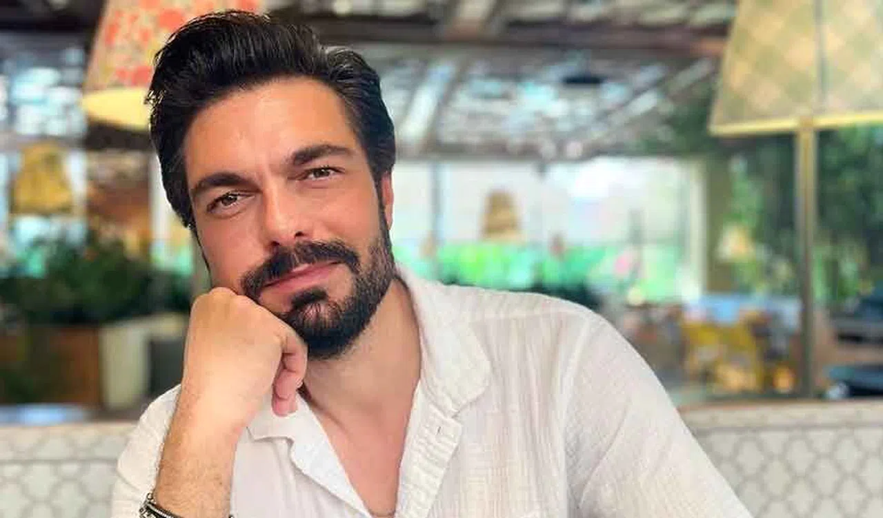 Hayranlarının Gönlünde Taht Kuran Yıldız